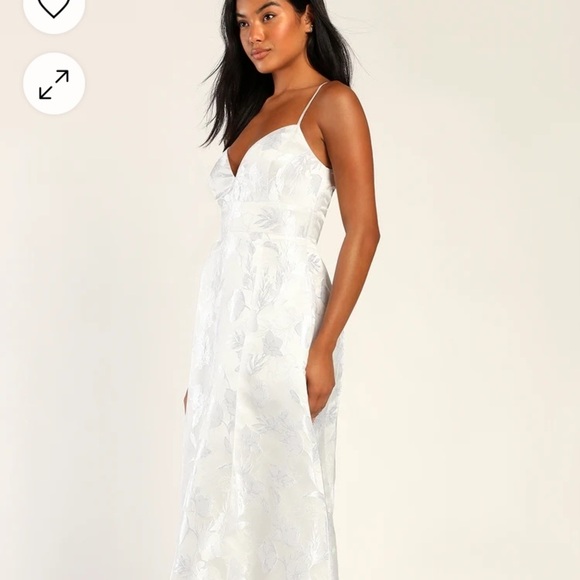Lulus With Passion White Floral Print Jacquard Sleeveless Maxi Dress size S new - Picture 4 of 16